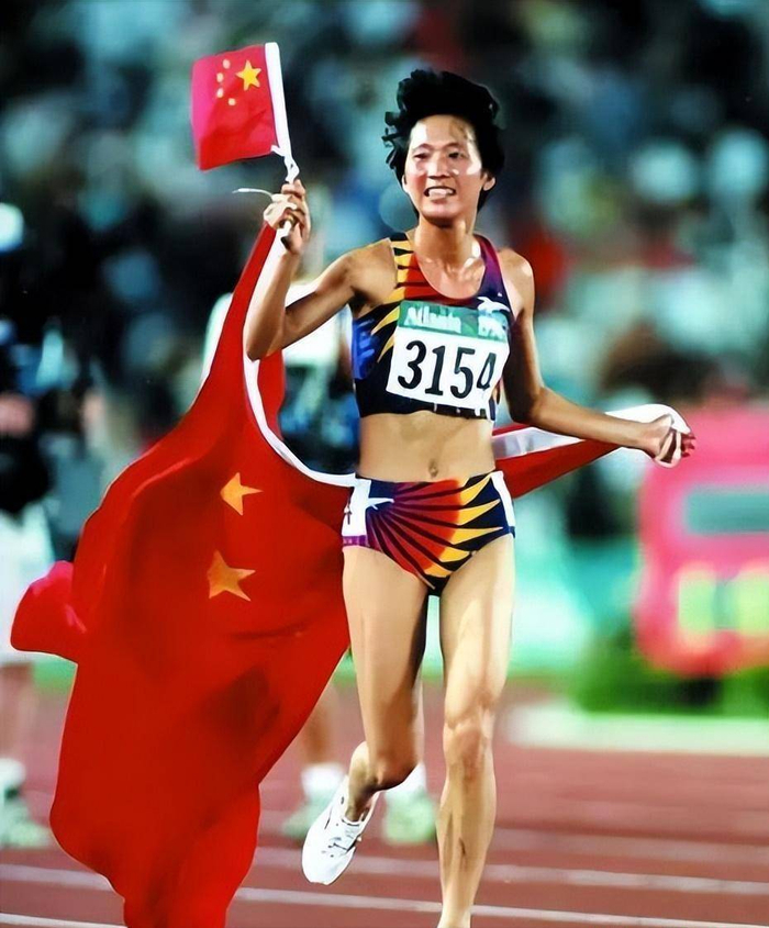 开云-退役后移居美国，3个孩子3个爹，52岁“东方神鹿”王军霞现在还好吗|长跑|金牌|奥运会|黄天文|世界冠军_新浪体育_新浪新闻